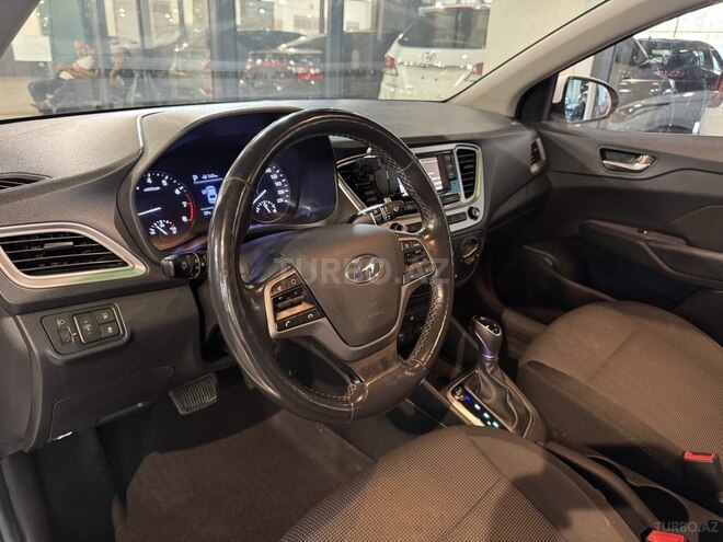 Hyundai Accent 2019, 81,000 km - 1.6 л - Bakı