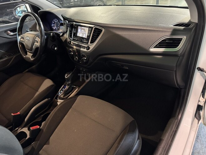 Hyundai Accent 2019, 81,000 km - 1.6 л - Bakı