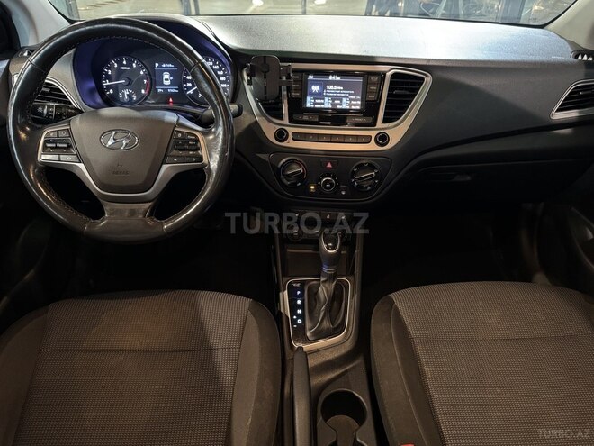 Hyundai Accent 2019, 81,000 km - 1.6 л - Bakı
