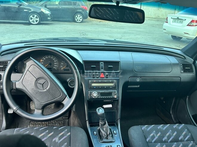 Mercedes C 200 2000, 450,000 km - 2.0 л - Bakı