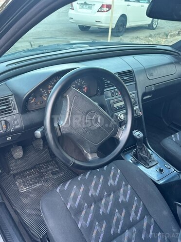 Mercedes C 200 2000, 450,000 km - 2.0 л - Bakı