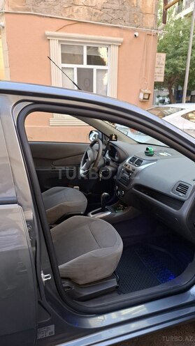 Chevrolet Cobalt-5