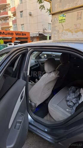 Chevrolet Cobalt-10