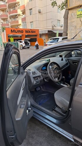 Chevrolet Cobalt-11