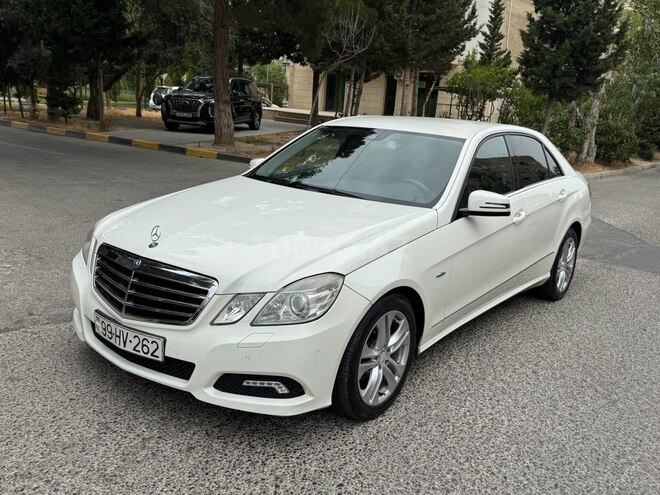 Mercedes E 200 2009, 268,000 km - 1.8 л - Bakı