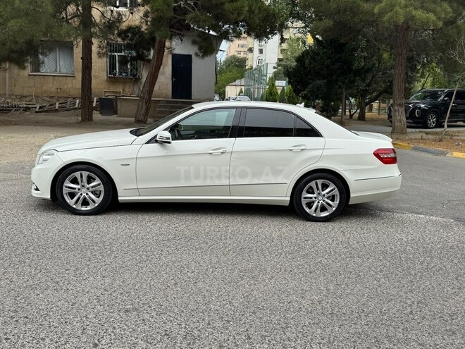 Mercedes E 200 2009, 268,000 km - 1.8 л - Bakı