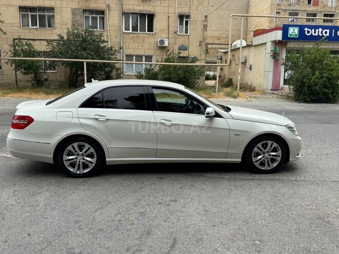 Mercedes E 200 2009, 268,000 km - 1.8 л - Bakı