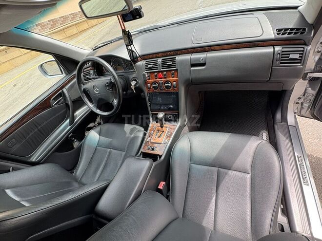 Mercedes E 320 2000, 368,000 km - 3.2 l - Bakı