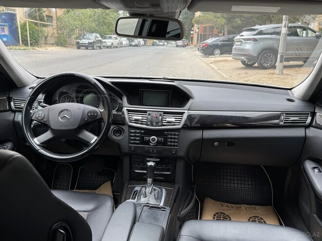 Mercedes E 200 2009, 268,000 km - 1.8 л - Bakı