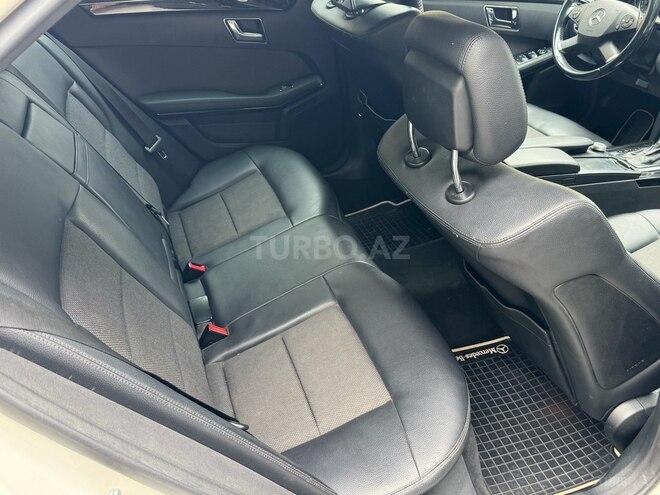 Mercedes E 200 2009, 268,000 km - 1.8 л - Bakı