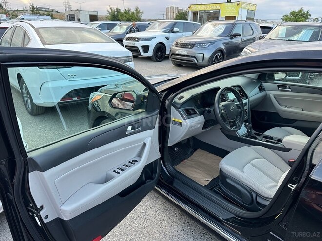 Hyundai Sonata-10