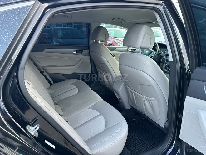 Hyundai Sonata-13
