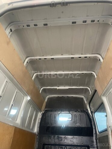 Ford Transit-11