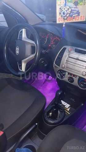 Hyundai i20 2008, 338,000 km - 1.4 л - Saatlı