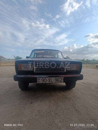 LADA (VAZ) 2107-1