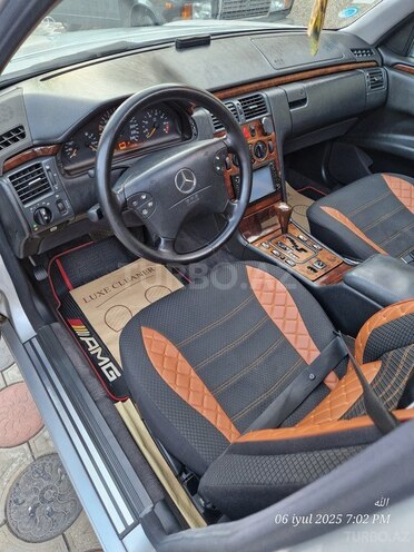 Mercedes E 240 1998, 350,000 km - 2.4 l - Masallı