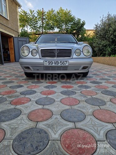 Mercedes E 240 1998, 350,000 km - 2.4 l - Masallı