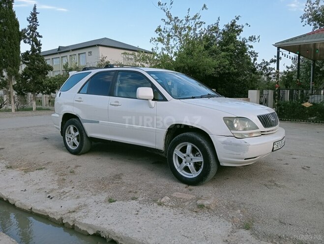 Lexus RX 300 2000, 168,000 km - 3.0 l - Salyan