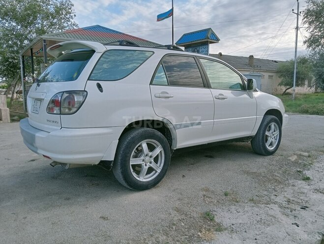 Lexus RX 300 2000, 168,000 km - 3.0 l - Salyan