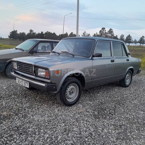 LADA (VAZ) 2107-1