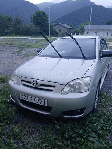 Toyota Corolla 2006, 260,000 km - 1.4 l - Gəncə