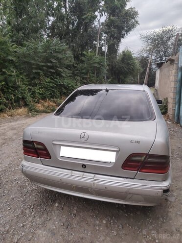 Mercedes E 270 2000, 450,000 km - 2.7 l - Bərdə