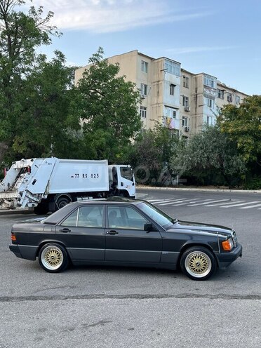 Mercedes 190-3