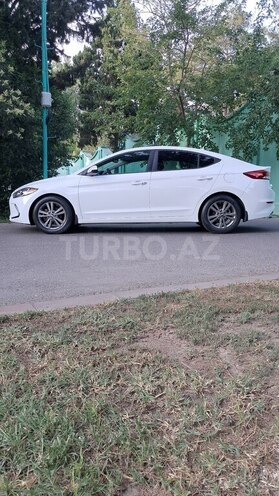 Hyundai Elantra 2018, 156,106 km - 2.0 л - Bakı
