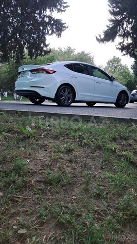 Hyundai Elantra 2018, 156,106 km - 2.0 л - Bakı
