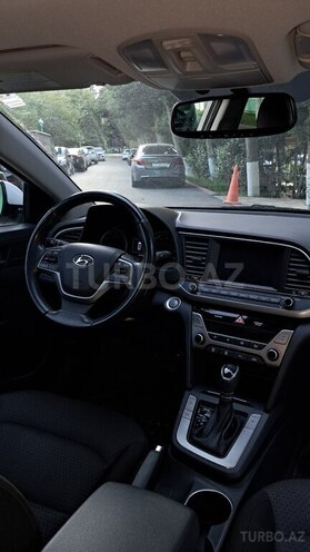 Hyundai Elantra 2018, 156,106 km - 2.0 л - Bakı