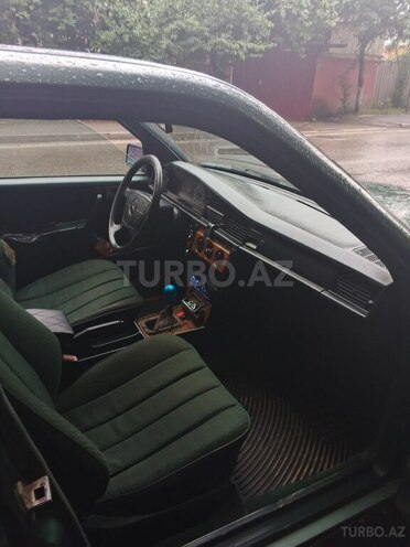 Mercedes 190 1992, 495,458 km - 2.0 l - Qusar