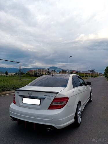 Mercedes  2008, 268,000 km - 3.0 l - Zaqatala