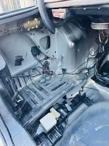 Mercedes C 230 1999, 280,635 km - 2.3 л - Sabirabad