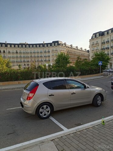 Hyundai i30 2010, 235,073 km - 1.6 л - Bakı