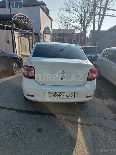 Renault Logan-4