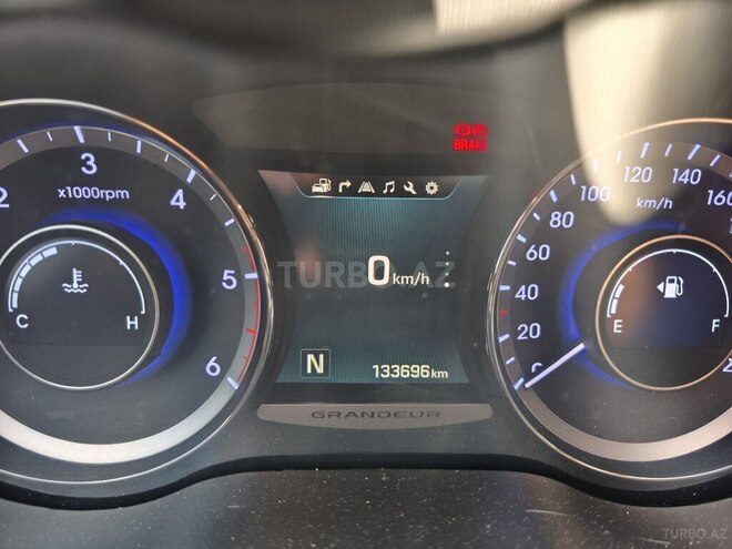 Hyundai Grandeur 2014, 133,700 km - 2.2 л - Bakı