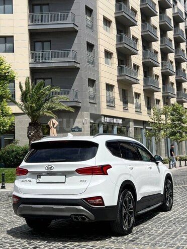 Hyundai Santa Fe-4