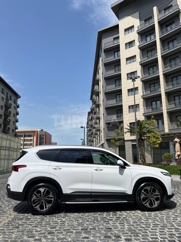 Hyundai Santa Fe-5