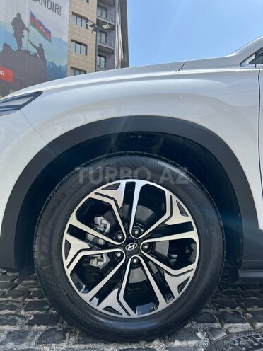 Hyundai Santa Fe-8
