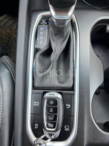 Hyundai Santa Fe-16