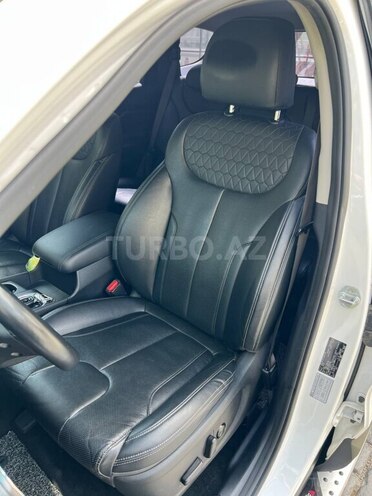 Hyundai Santa Fe-17