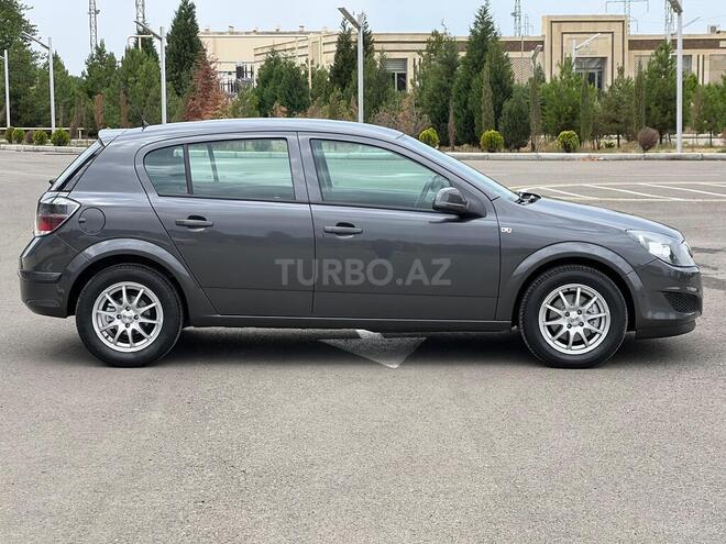 Opel Astra 2009, 200,239 km - 1.4 l - Gəncə