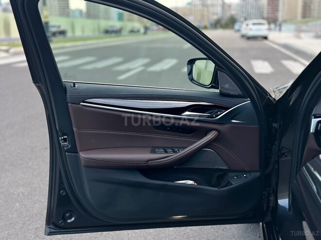 BMW 530e 2022, 31,000 km - 2.0 l - Bakı