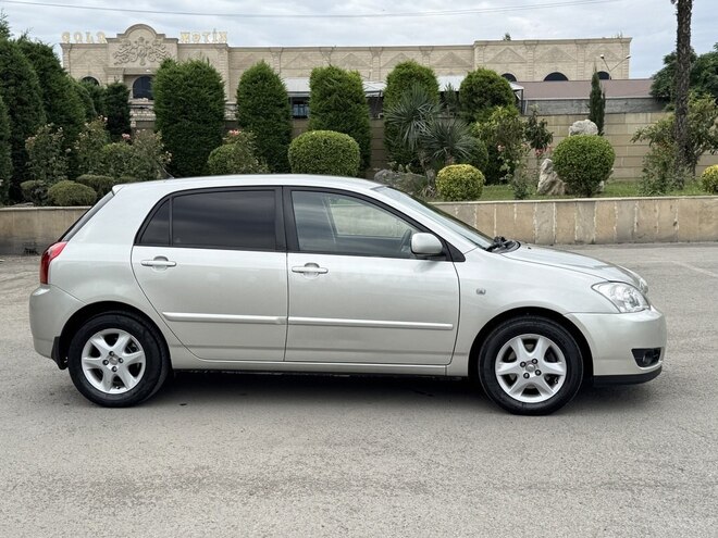 Toyota Corolla-6