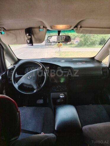 Opel Zafira 2000, 238,972 km - 1.8 l - Qusar