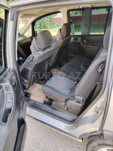 Opel Zafira 2000, 238,972 km - 1.8 l - Qusar