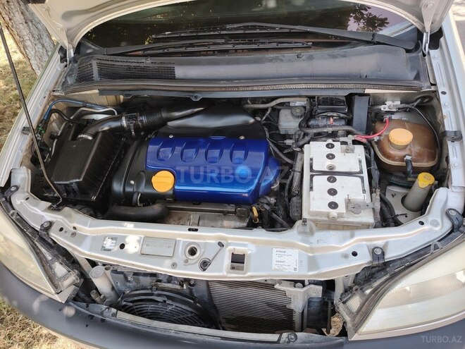 Opel Zafira 2000, 238,972 km - 1.8 l - Qusar