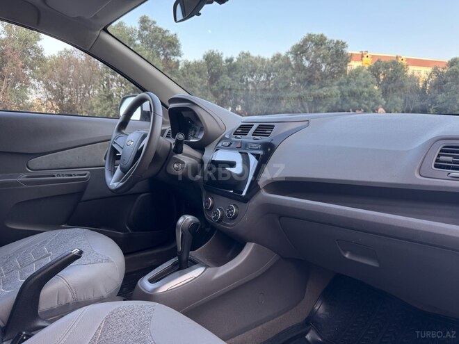 Chevrolet Cobalt-10