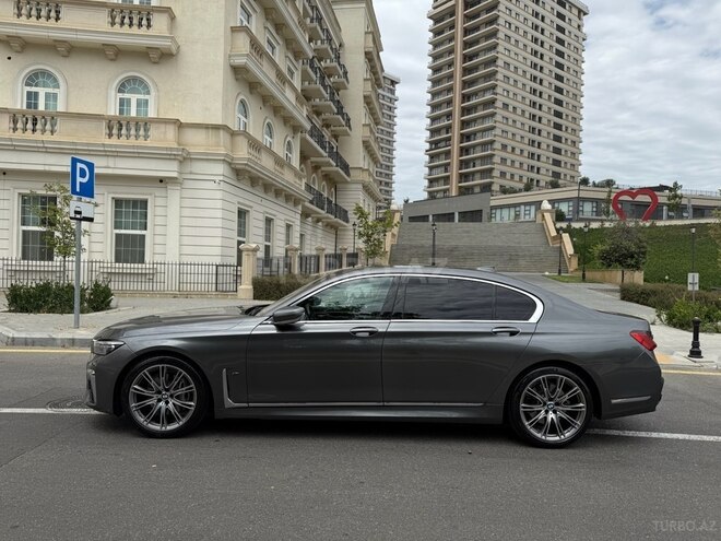 BMW 740 2016, 126,000 km - 3.0 l - Bakı