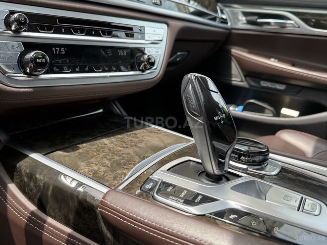 BMW 740 2016, 126,000 km - 3.0 l - Bakı